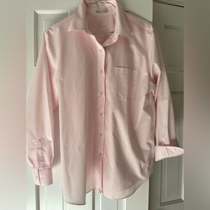 Pink foxcroft women’s blouse.  Absolutely gorgeous condition. Unused - crisp